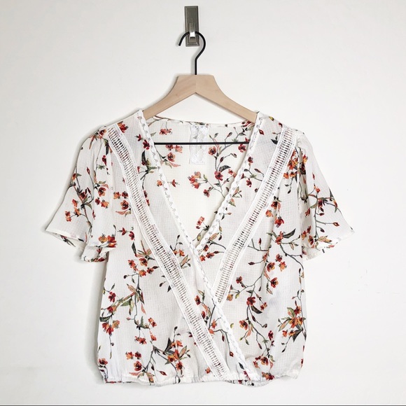 Sadie & Sage Tops - Sadie & Sage Surplice Neck Floral Boho Top